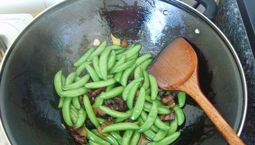 以时之幻想曲烹饪系统——游戏中的美食盛宴（揭秘美食制作系统的奥秘，让你爱上这款游戏）
