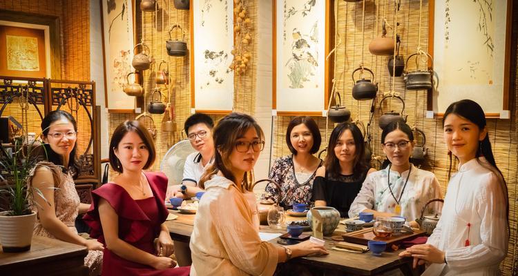 万杰芳一技能详解（掌握芳一英杰的技能属性，打造强大阵容）