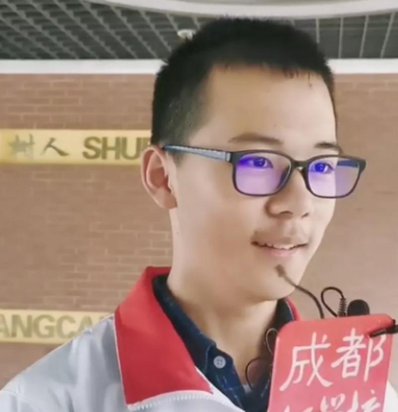 王者荣耀中韩国记者角色的名称是什么？