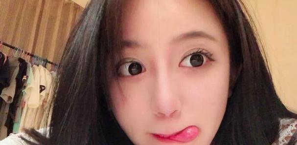 呆妹与英雄联盟之间有何联系？