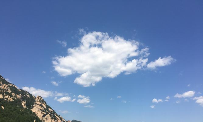 天上出现一道神仙的现象是何原因？