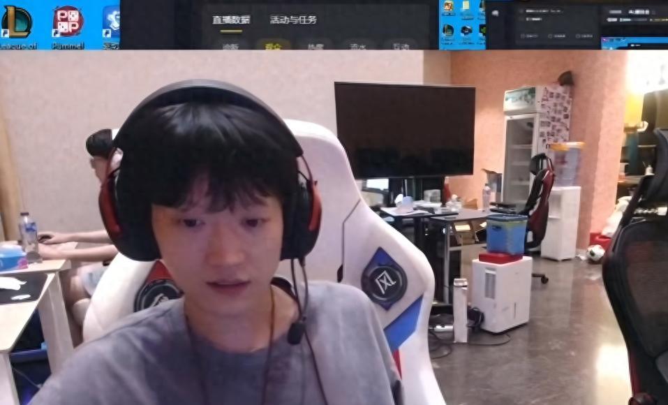 AL中单深夜开播谈及Faker交手，辅助Kael竟还在Rank！全网的认可